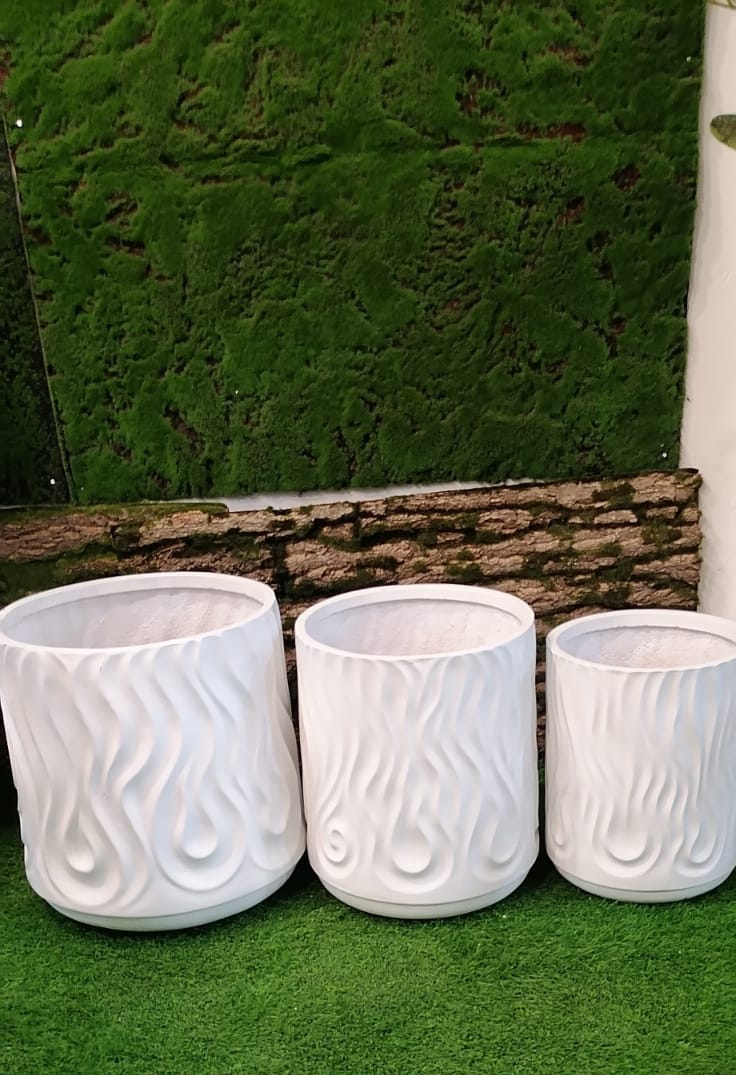 Flamingo Planters 3 sizes Stone finish